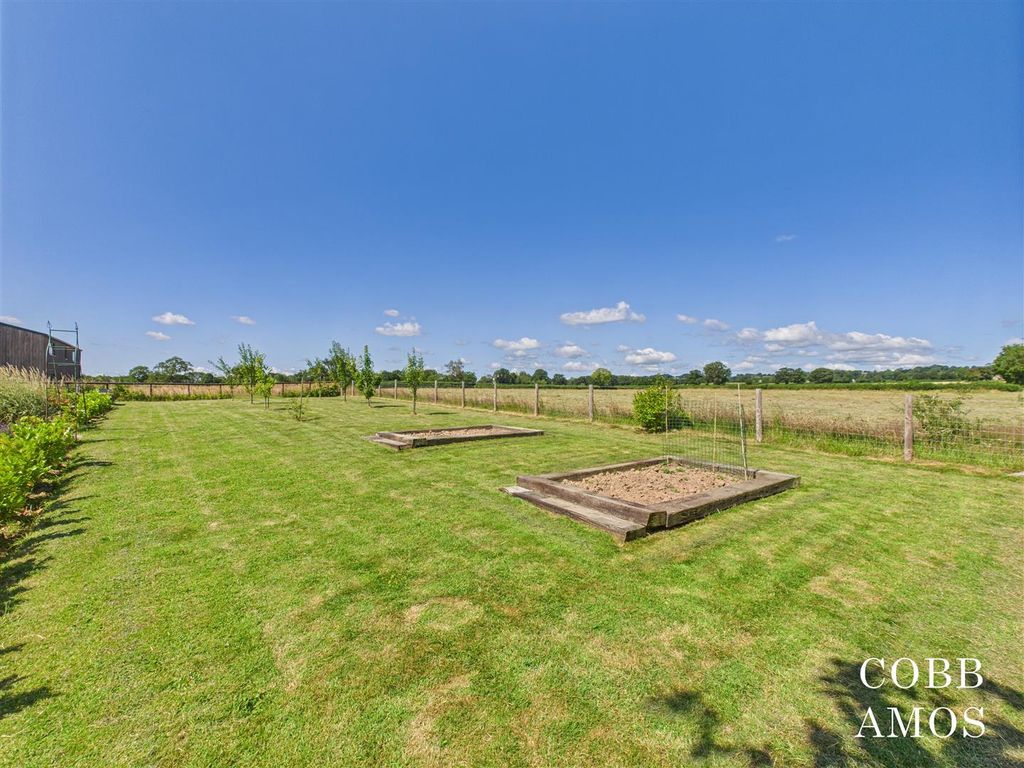 Property photo 2 of 20 Cam02803G0-Pr0200-Still035.Jpg