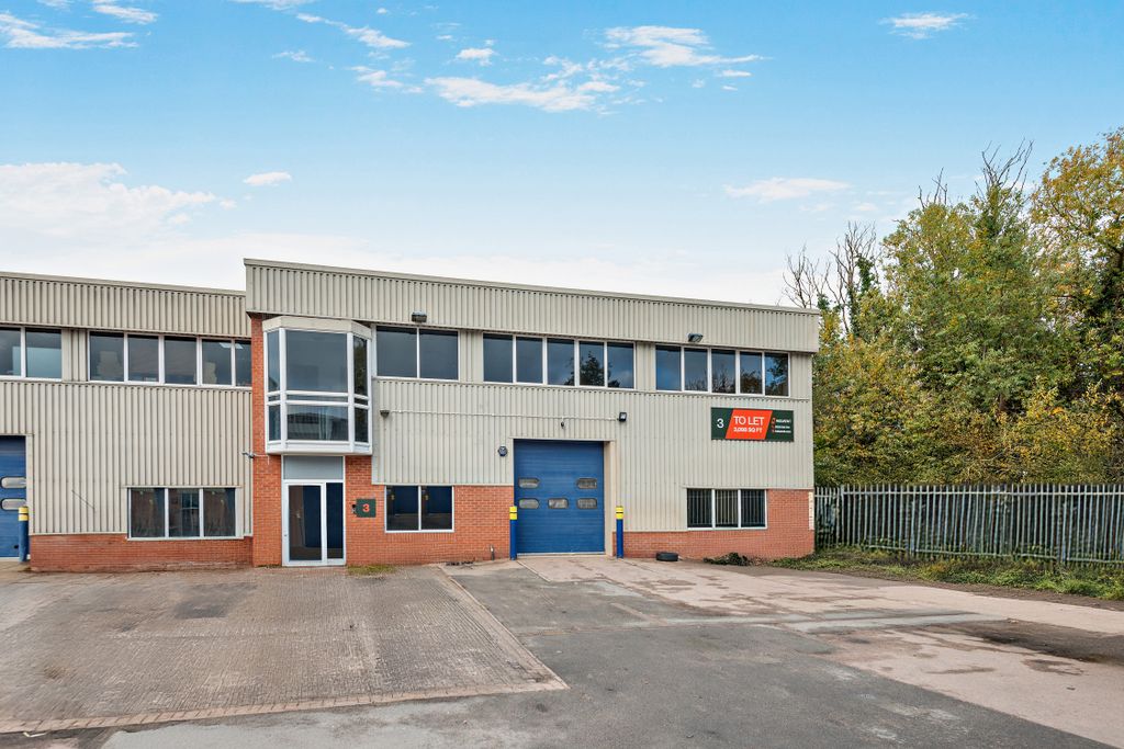 Property photo 2 of 20