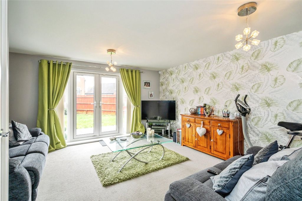 Property photo 3 of 21 Picture No. 04