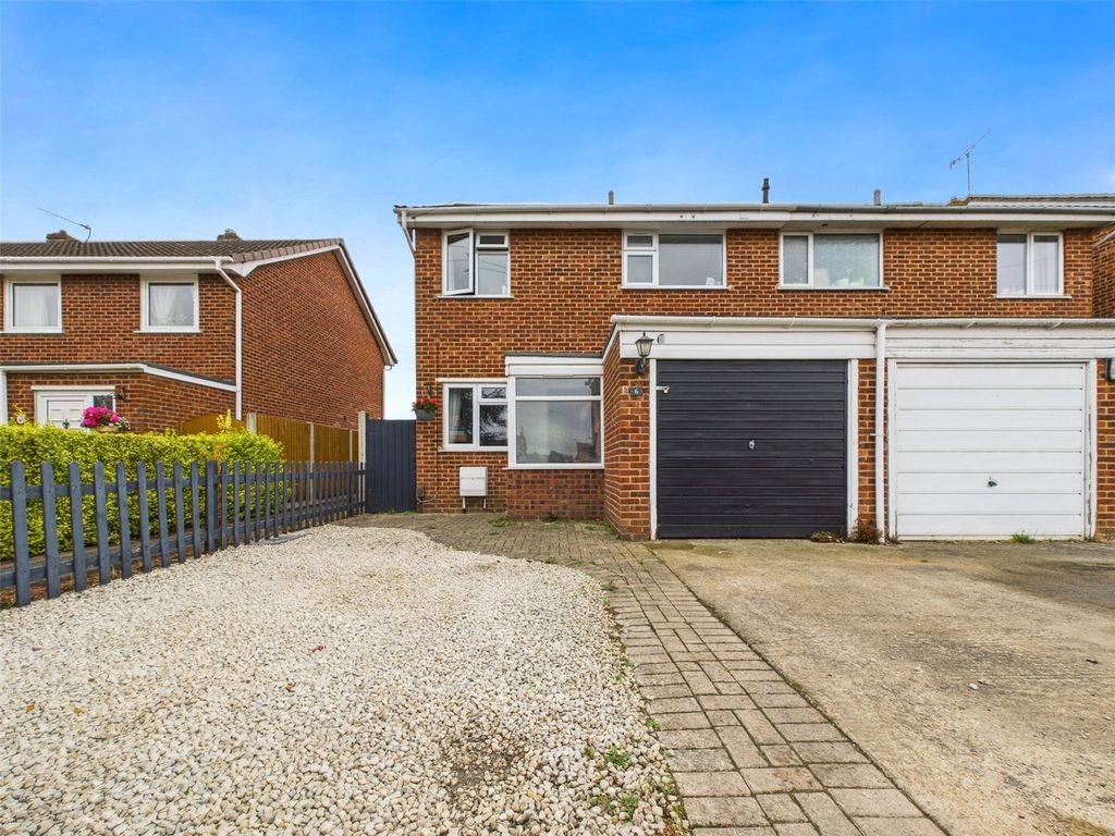 Property photo 1 of 17 Picture No. 21