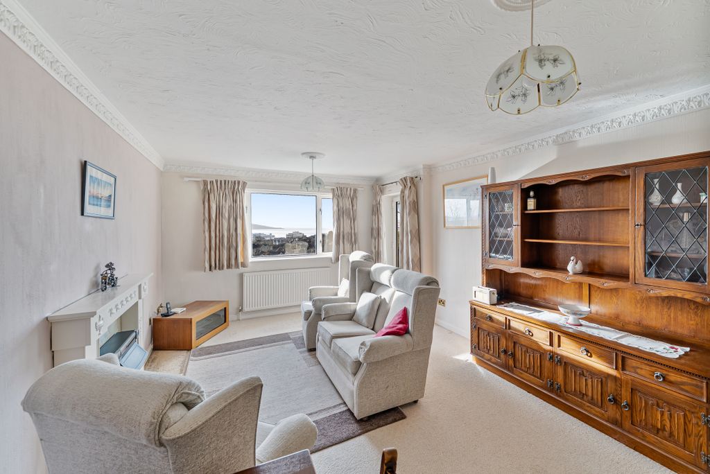 Property photo 3 of 23 Gallery