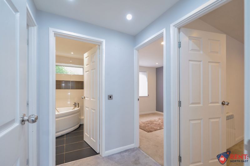 Property photo 3 of 8 Photo 1