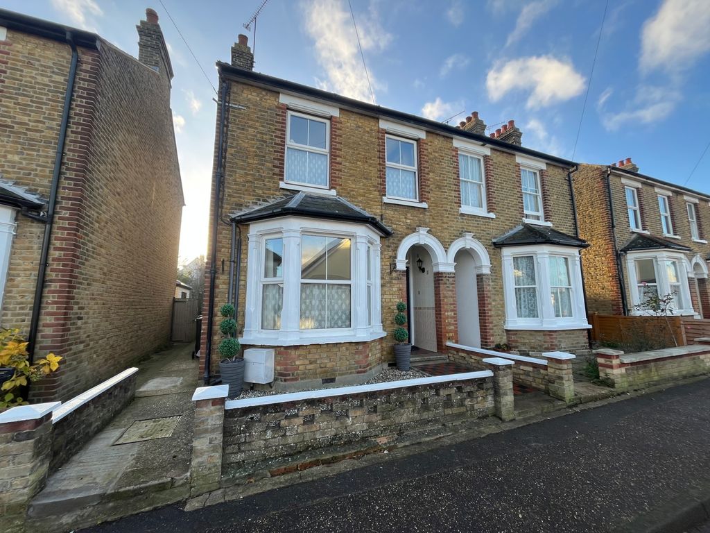 Property photo 1 of 13 Exterior