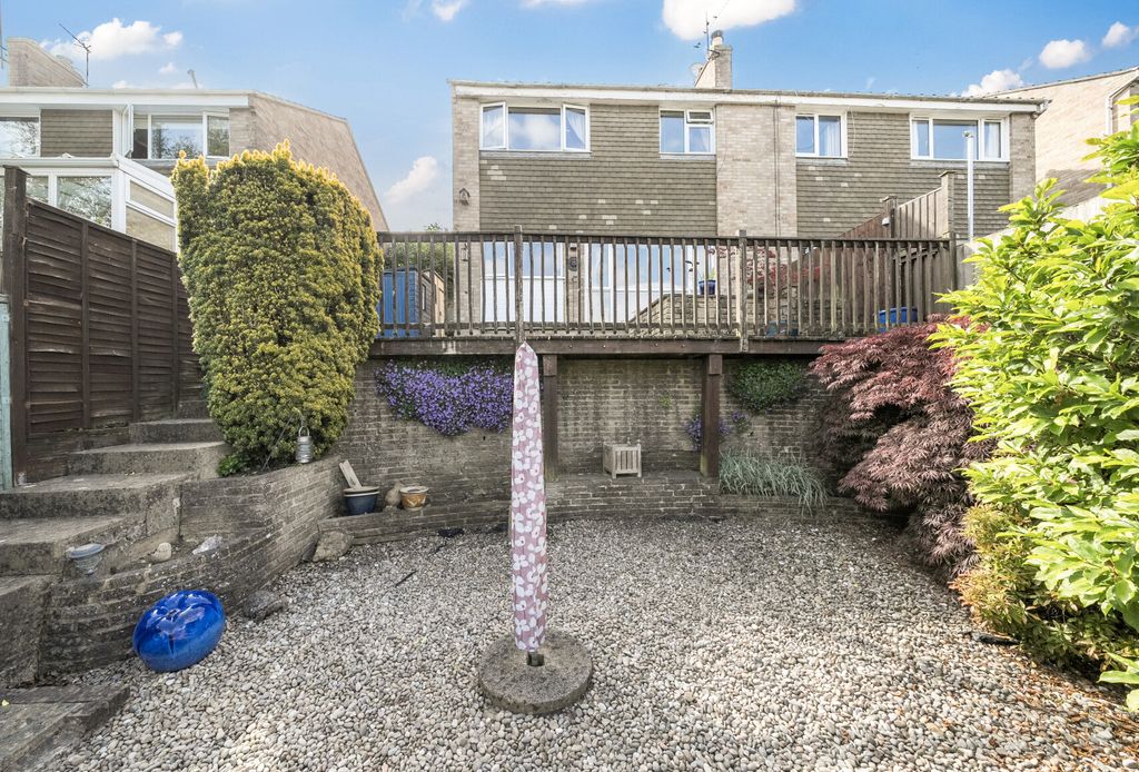 Property photo 1 of 20 1295655-3-682ee52...