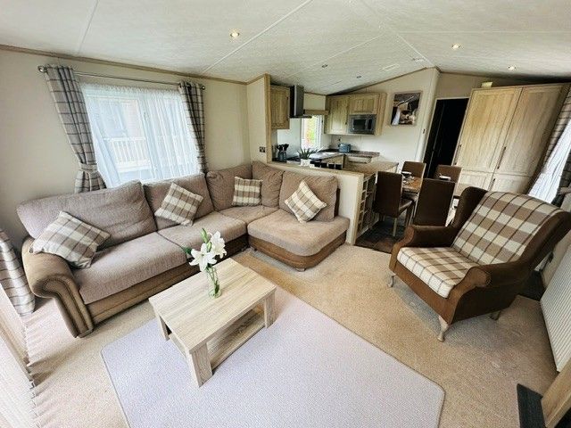 Property photo 2 of 8 42F44529 59A6 44d7 9364 32Edd681c60d.Jpg
