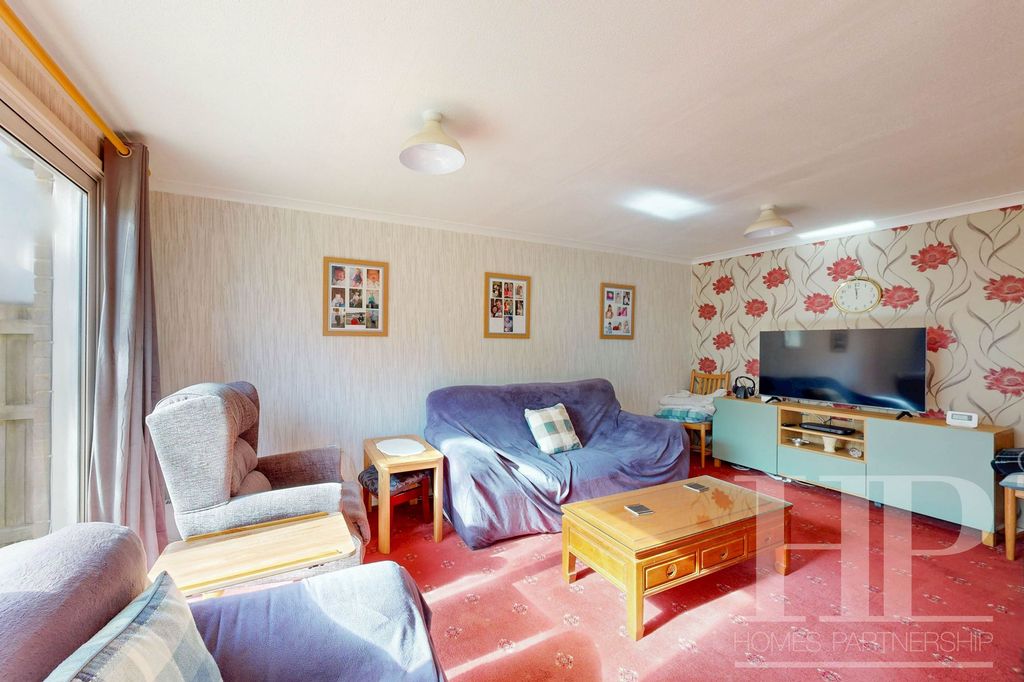 Property photo 2 of 11