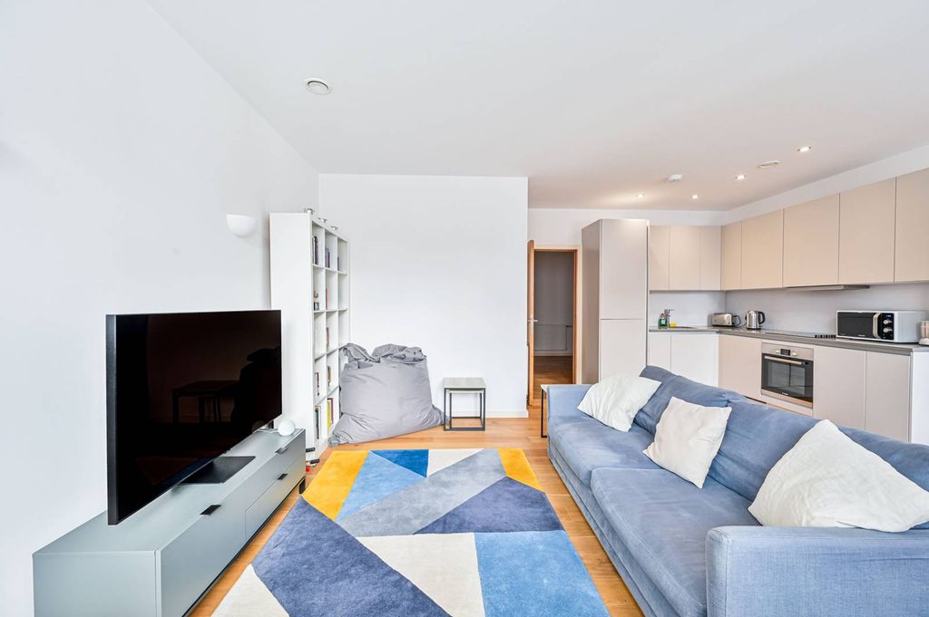 Property photo 1 of 12