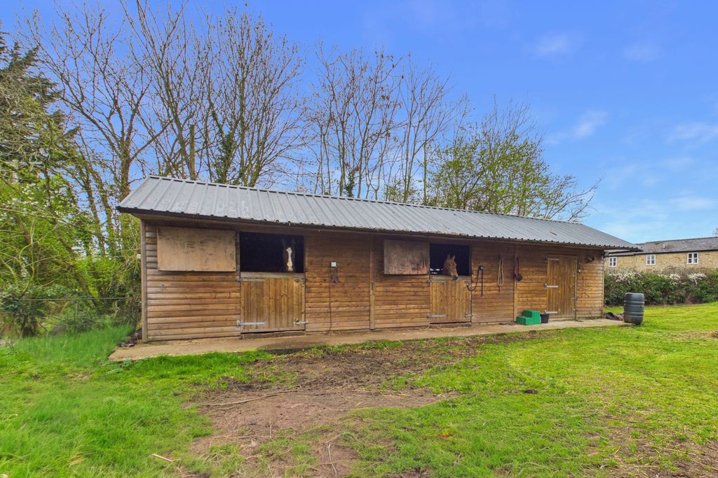 Property photo 3 of 35 Picture No. 39