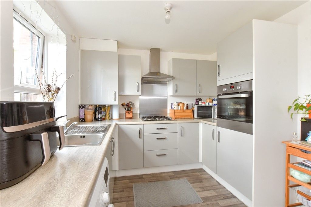 Property photo 3 of 14 Kitchen/Dining Room