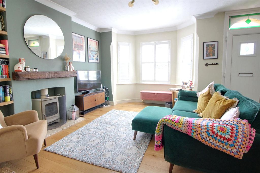 Property photo 2 of 17 Picture No. 03