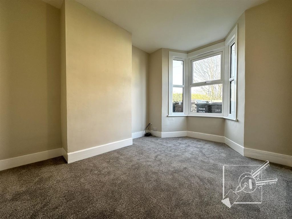 Property photo 2 of 12 Living Room