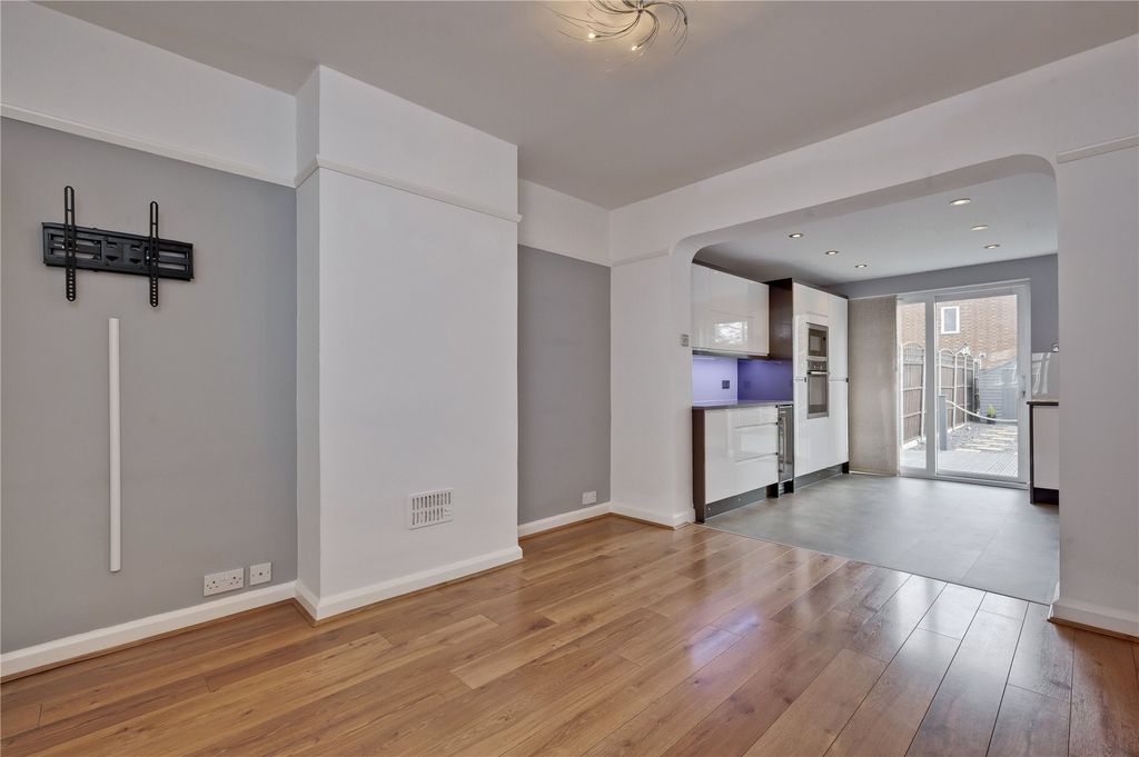 Property photo 2 of 10 Picture No. 05
