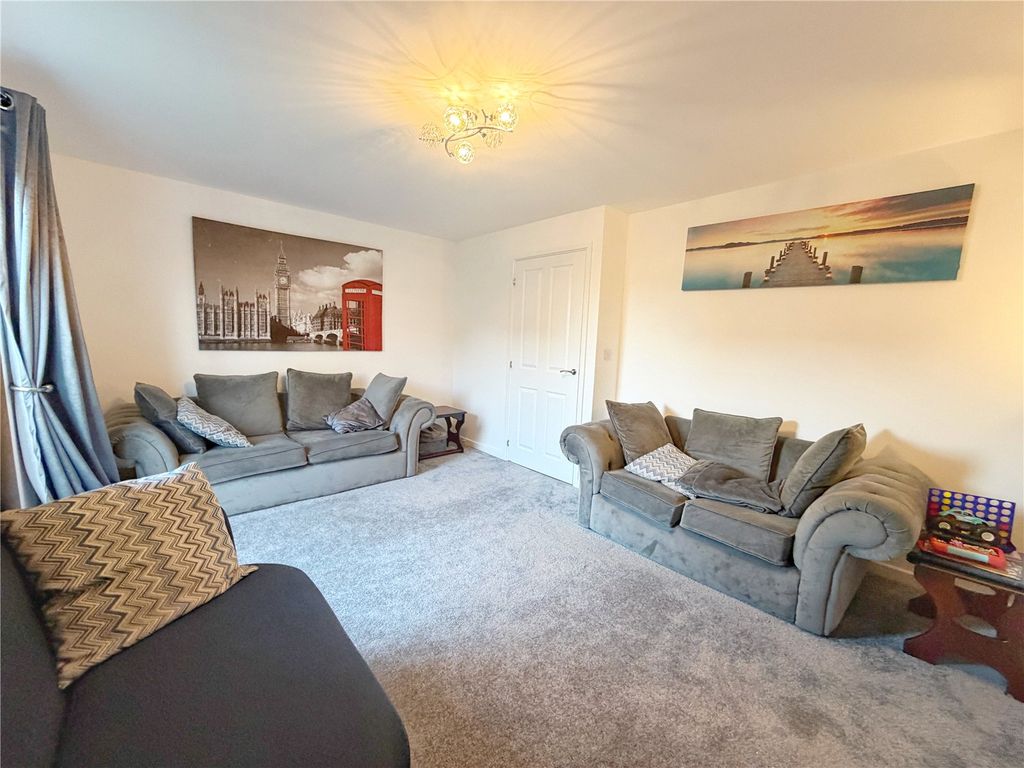 Property photo 3 of 15 Picture No. 06