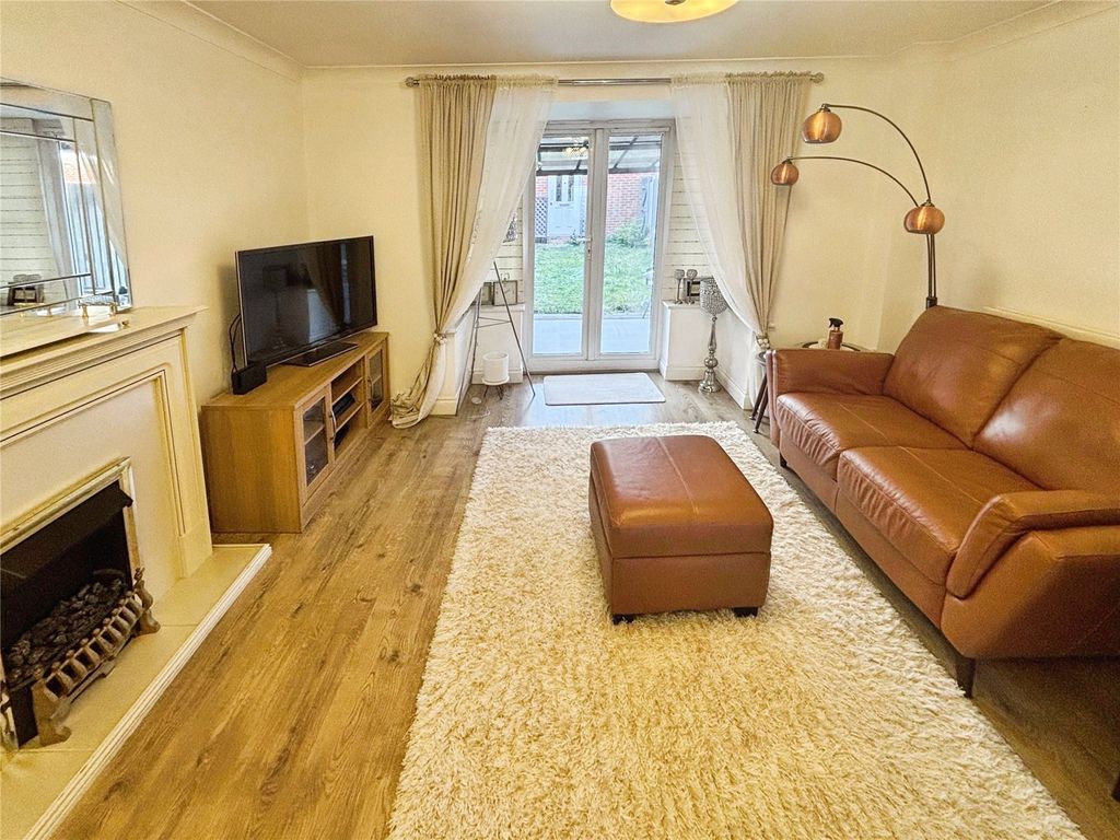 Property photo 2 of 14 Living Room