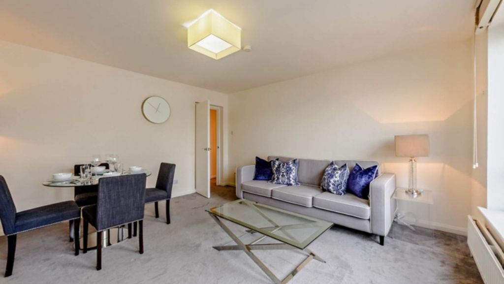 Property photo 1 of 9