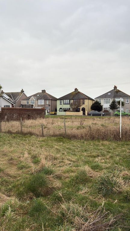 Property photo 2 of 3