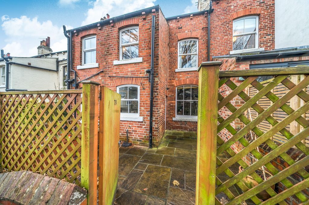 Property photo 3 of 18