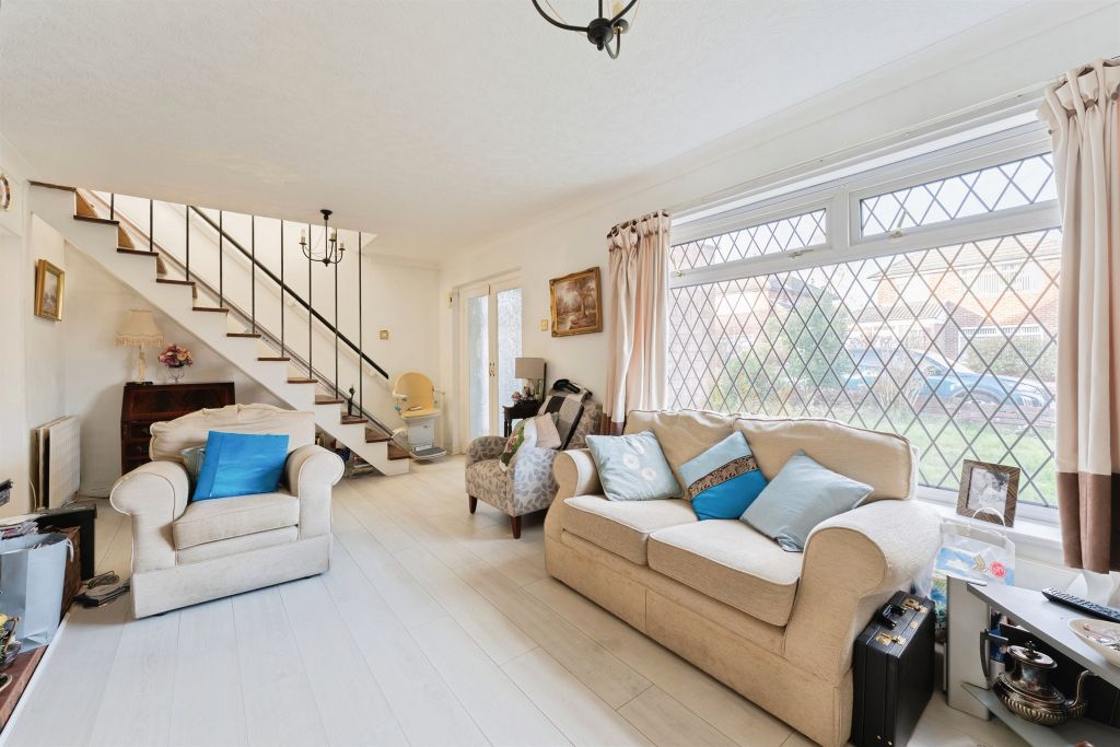 Property photo 2 of 20