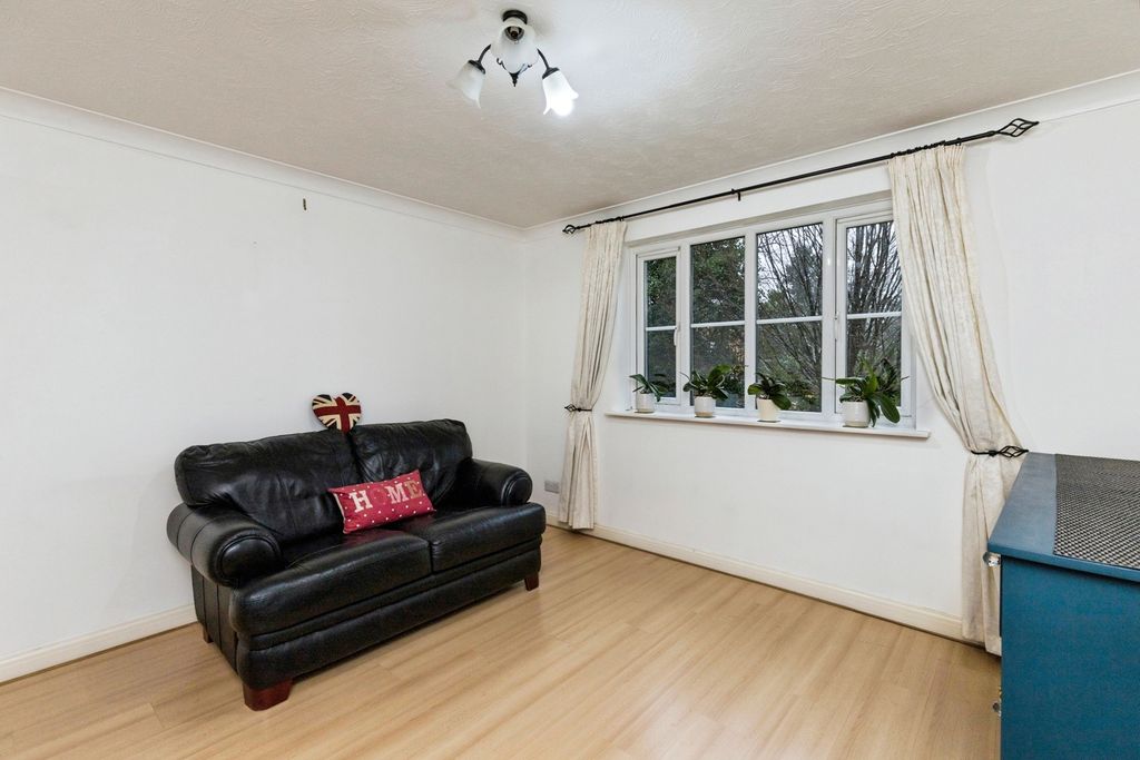 Property photo 3 of 13 Pbox-Img.Jpg