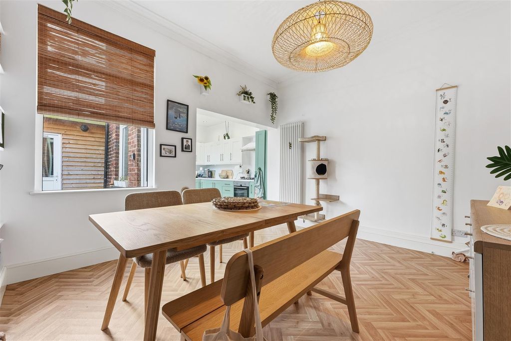 Property photo 2 of 27 P1758034.Jpg