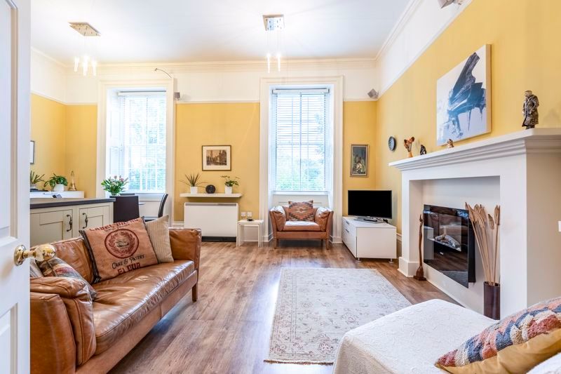 Property photo 2 of 18 Photo 8