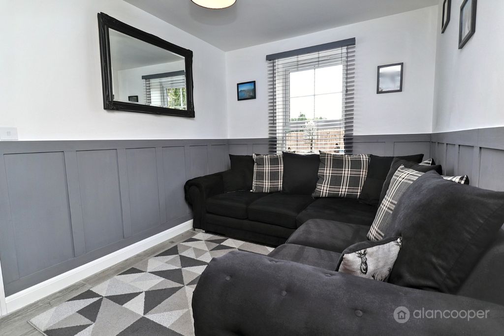 Property photo 3 of 32 5057113
