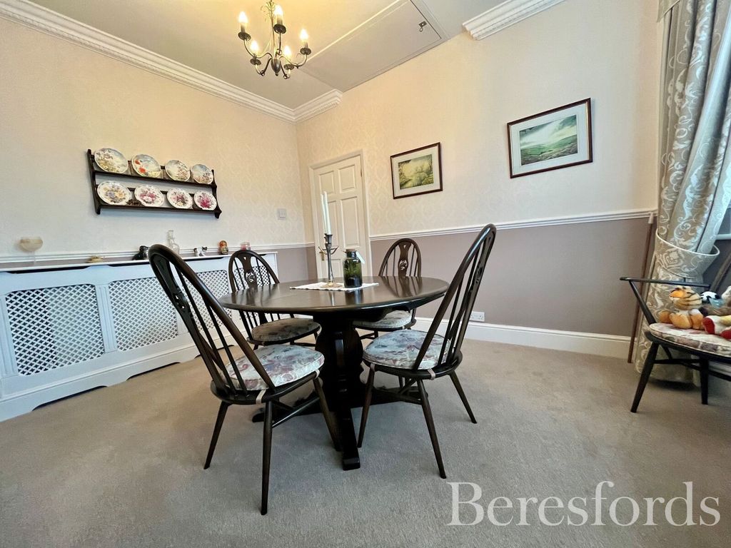 Property photo 3 of 25 Picture 3