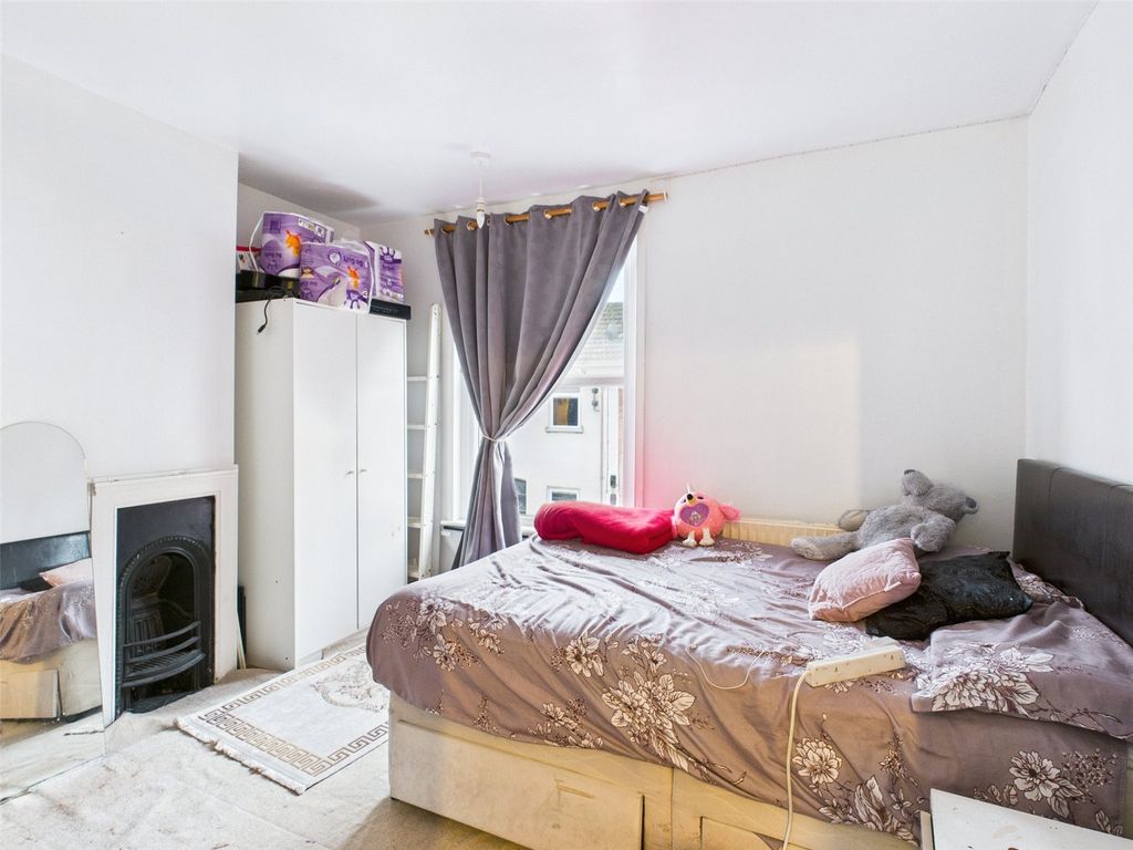 Property photo 3 of 9 Picture No. 04