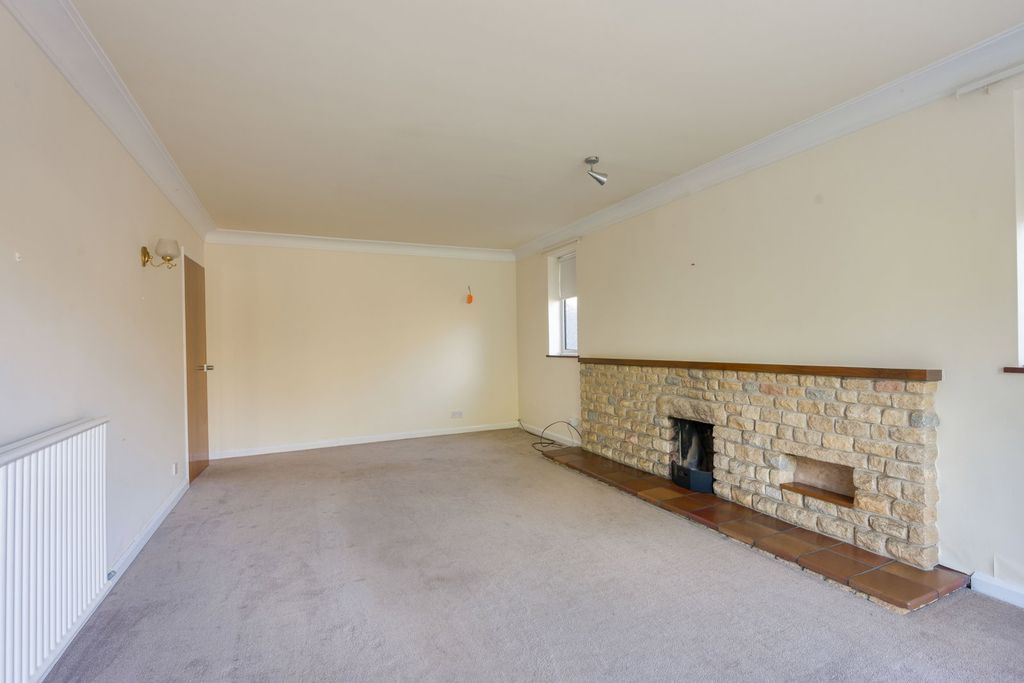 Property photo 3 of 26