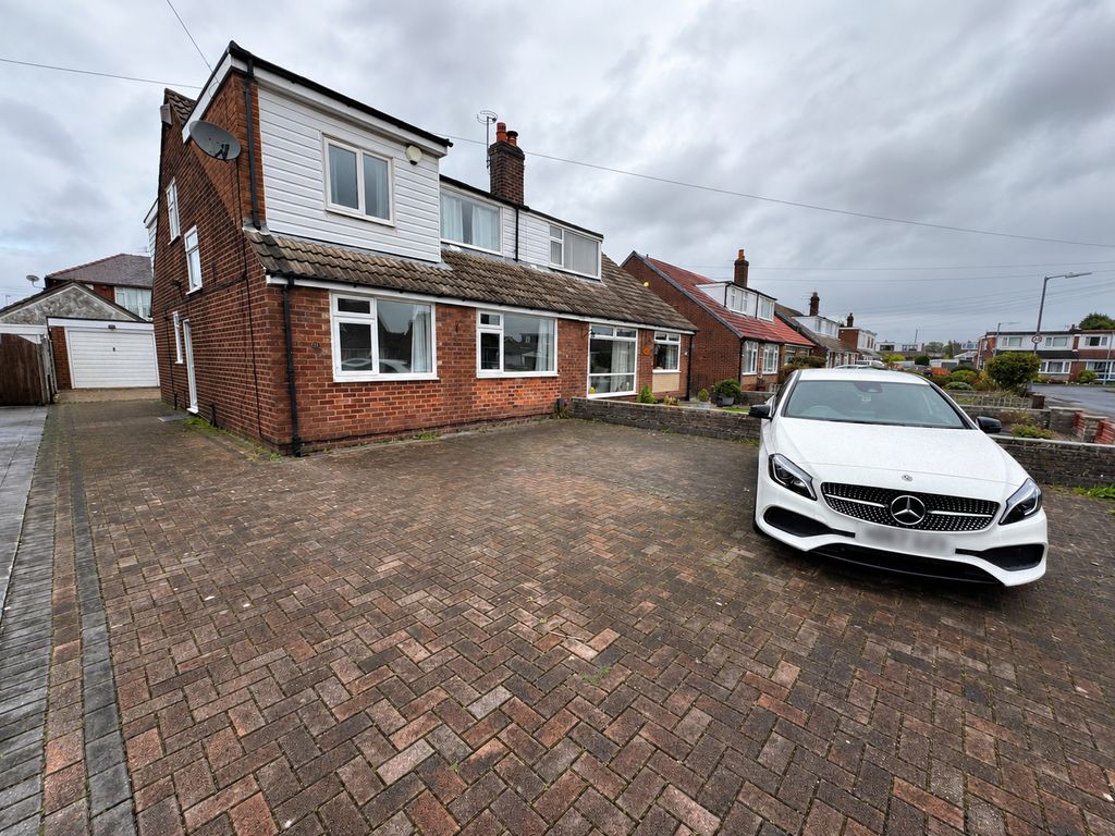Property photo 2 of 29