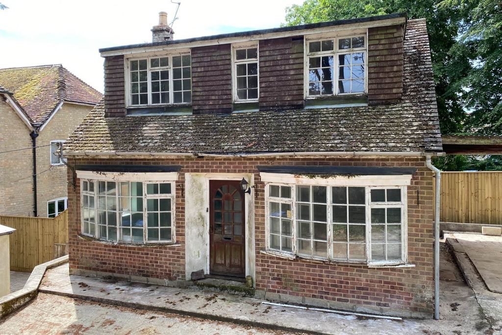 Property photo 3 of 17