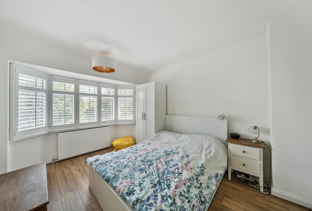 Property photo 3 of 21 1315305-3-685976c...