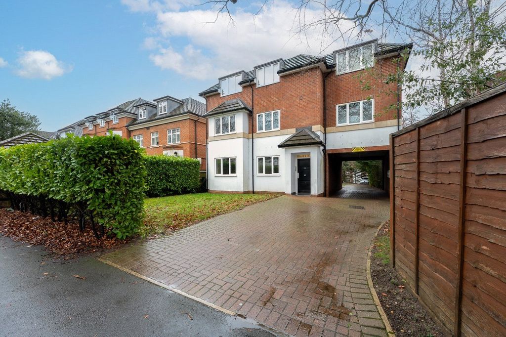 Property photo 3 of 10 Picture No. 12