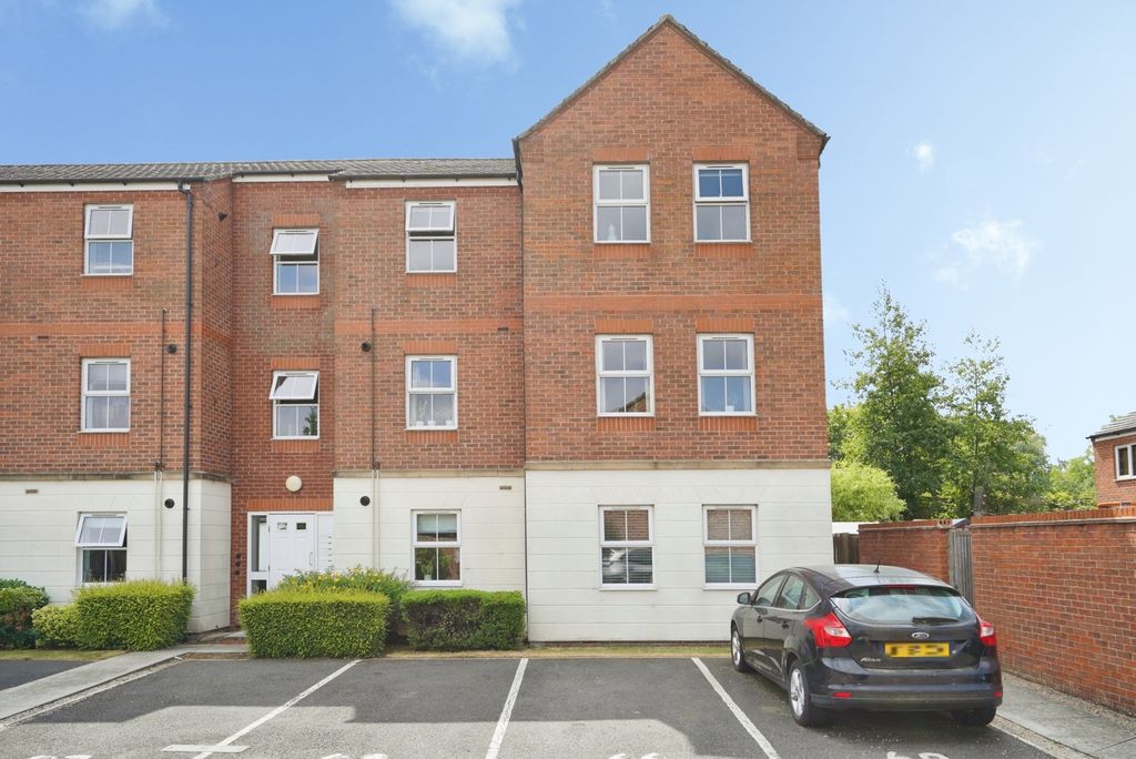 Property photo 1 of 17 Pbox-Img.Jpg