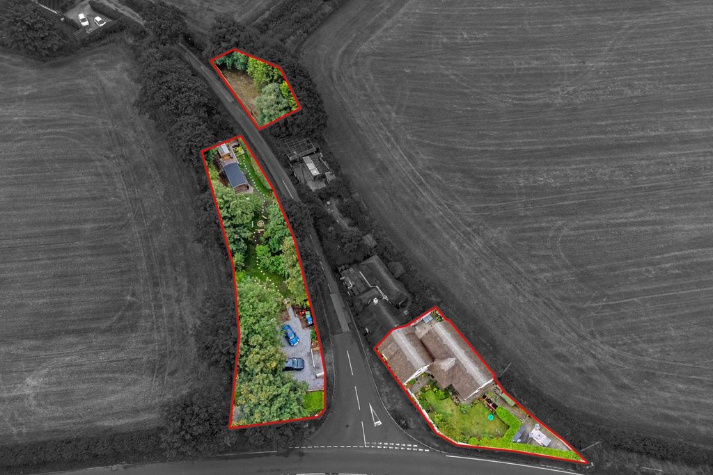 Property photo 3 of 29 Plot
