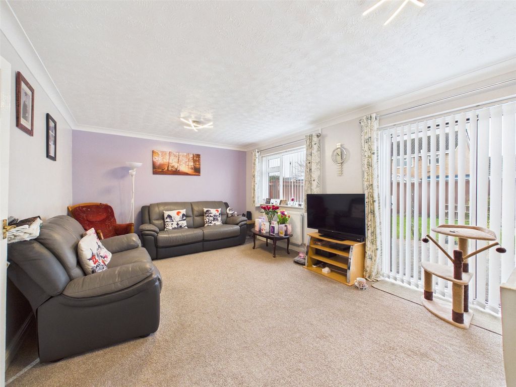 Property photo 2 of 11 Picture No. 03