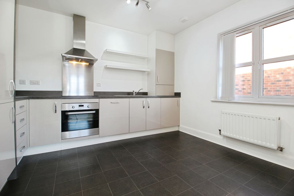 Property photo 2 of 15 Kitchen