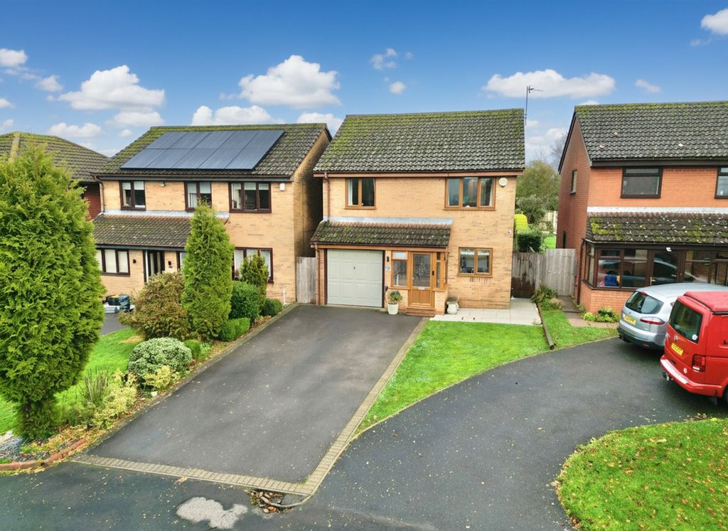 Property photo 1 of 28