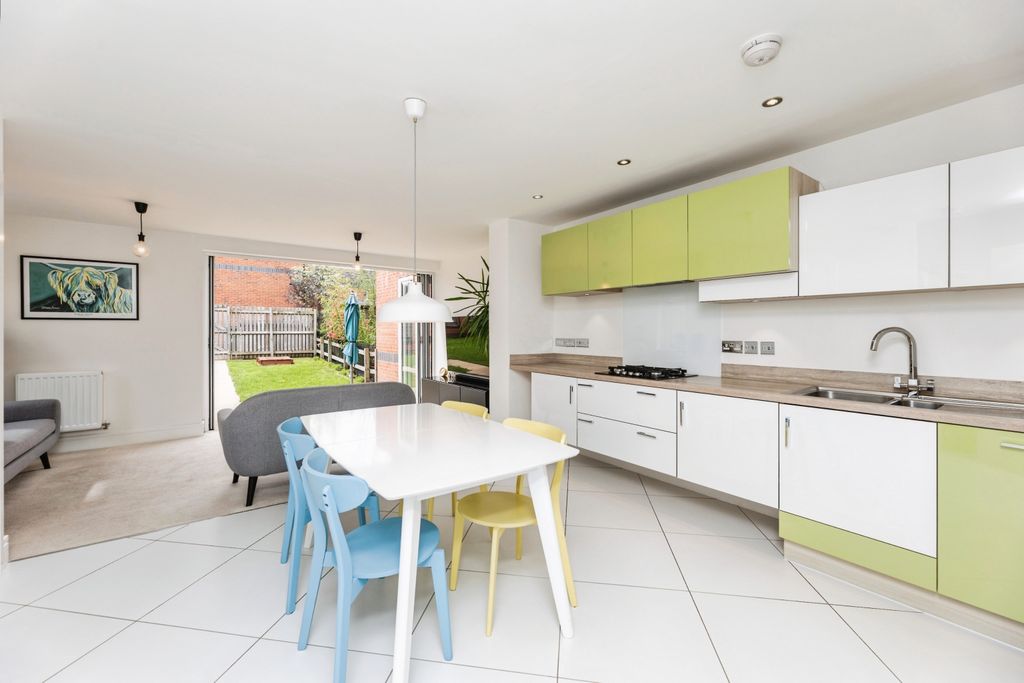 Property photo 2 of 15