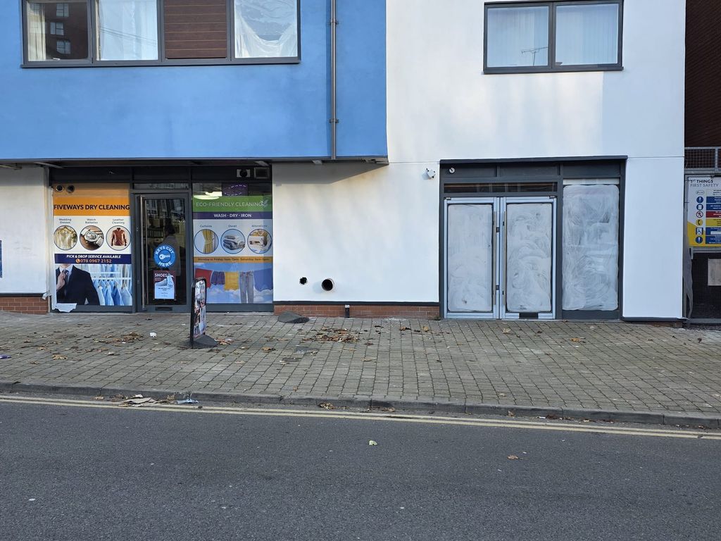 Property photo 1 of 3