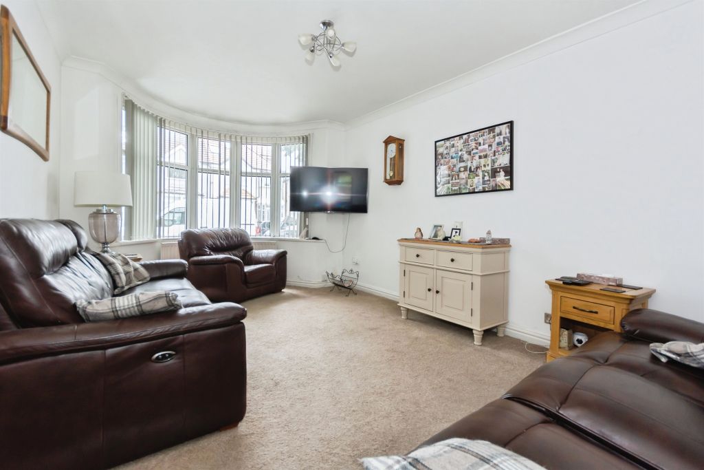 Property photo 2 of 17