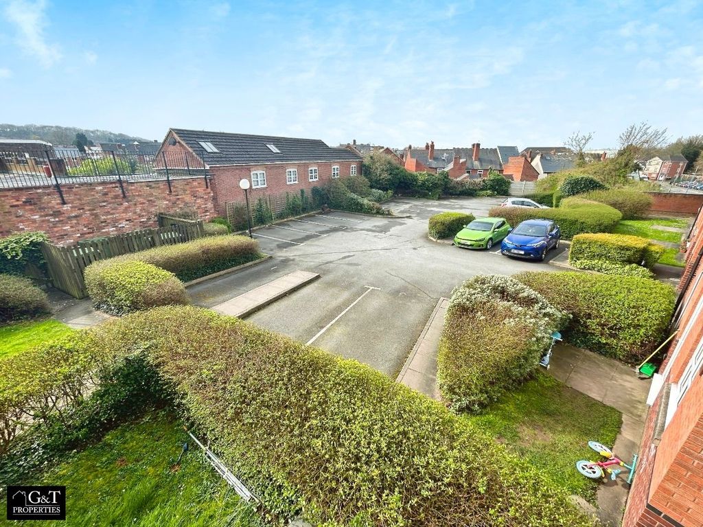 Property photo 2 of 15 Allocated Parking