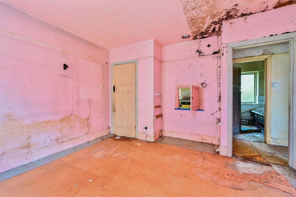 Property photo 2 of 16 Picture No. 06