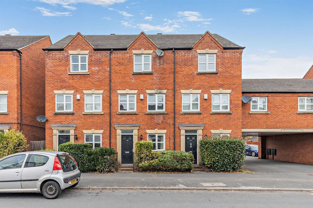 Property photo 1 of 12 8665574-Exterior03-800.Jpg