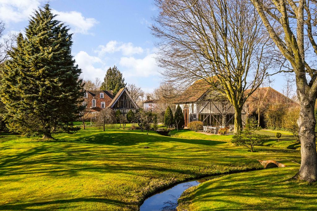 Property photo 1 of 38