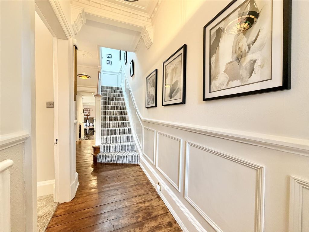 Property photo 2 of 38 Hallway