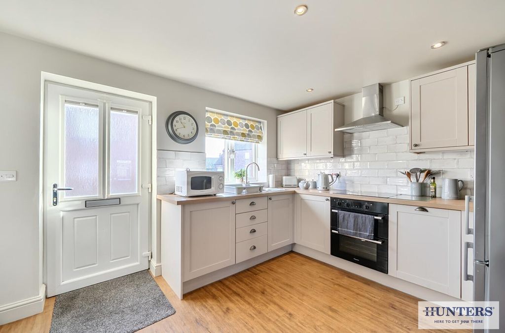 Property photo 3 of 22 3De4Babd-5F1F-45cd-A404-749610d3A728.Jpg