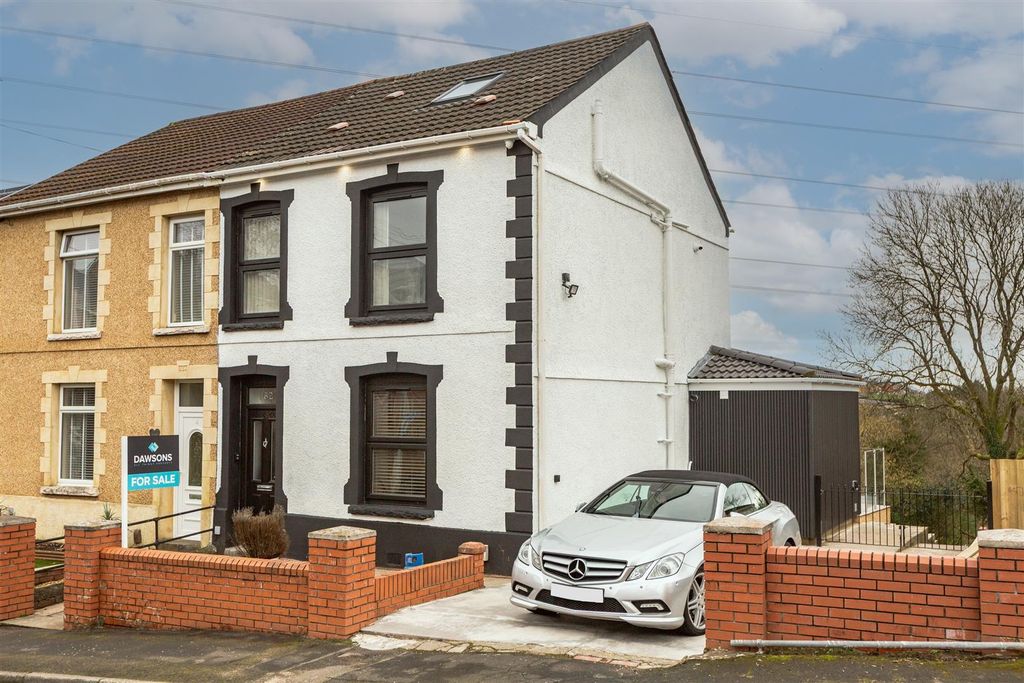 Property photo 1 of 37 Cz0A5715 - Copy.Jpg