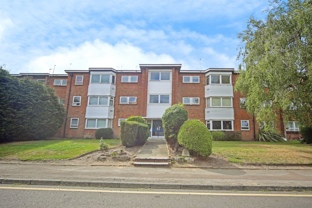 Property photo 1 of 17