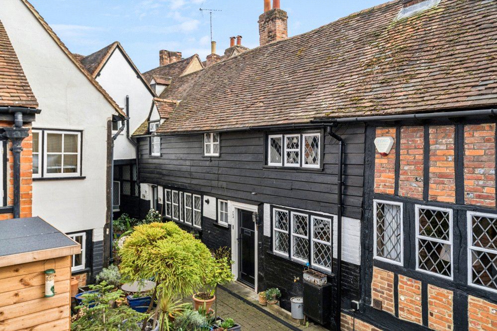 Property photo 1 of 13 Outside